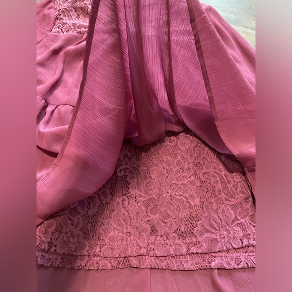 Torrid Women’s Chiffon over Lace Rose Pink top SZ 0/12/L - Picture 12 of 16